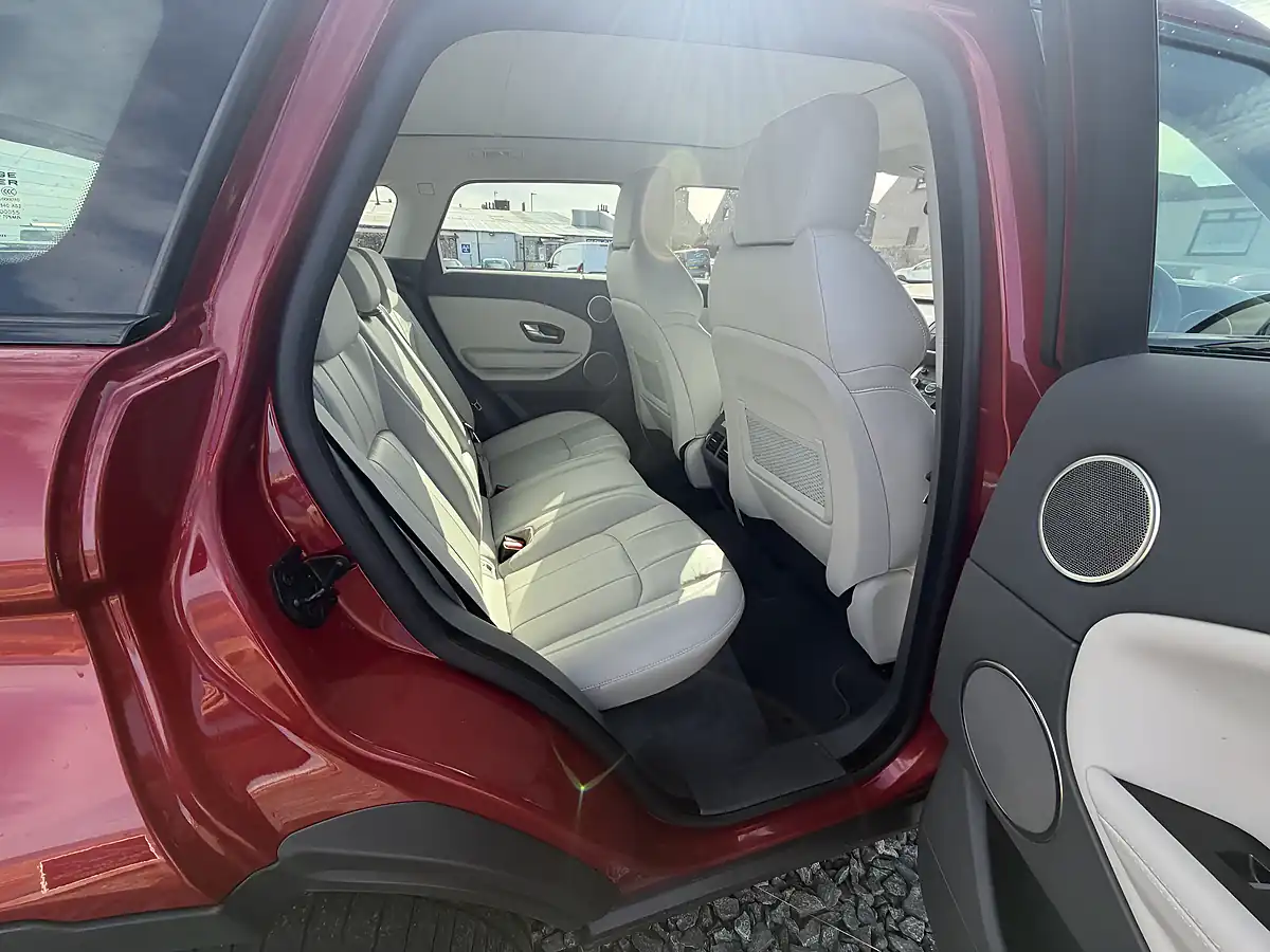 Used 2019 Land Rover Range Rover Evoque Se Red - Interior and Exterior details 13
