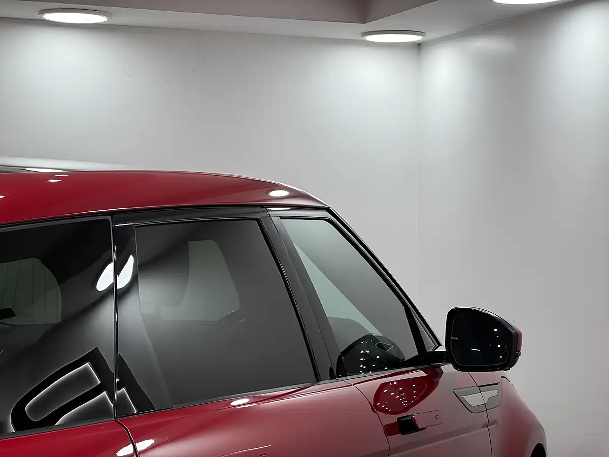 Used 2019 Land Rover Range Rover Evoque Se Red - Interior and Exterior details 12