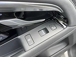 Used 2019 Land Rover Range Rover Evoque Se Seoul Pearl Silver - Interior and Exterior details 13