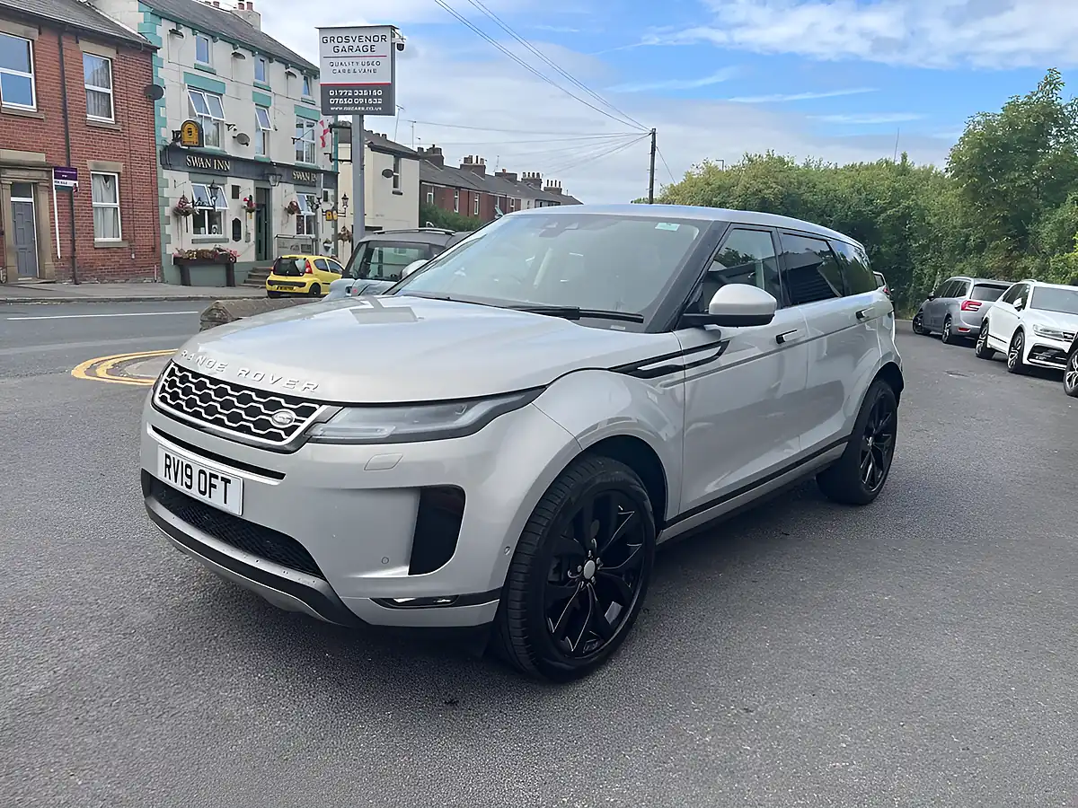 Used 2019 Land Rover Range Rover Evoque Se Seoul Pearl Silver - Interior and Exterior details 3
