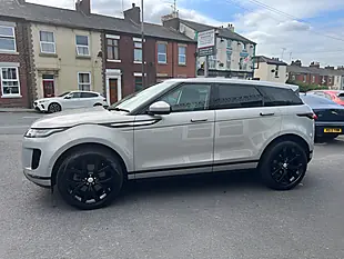 Used 2019 Land Rover Range Rover Evoque Se Seoul Pearl Silver - Interior and Exterior details 4