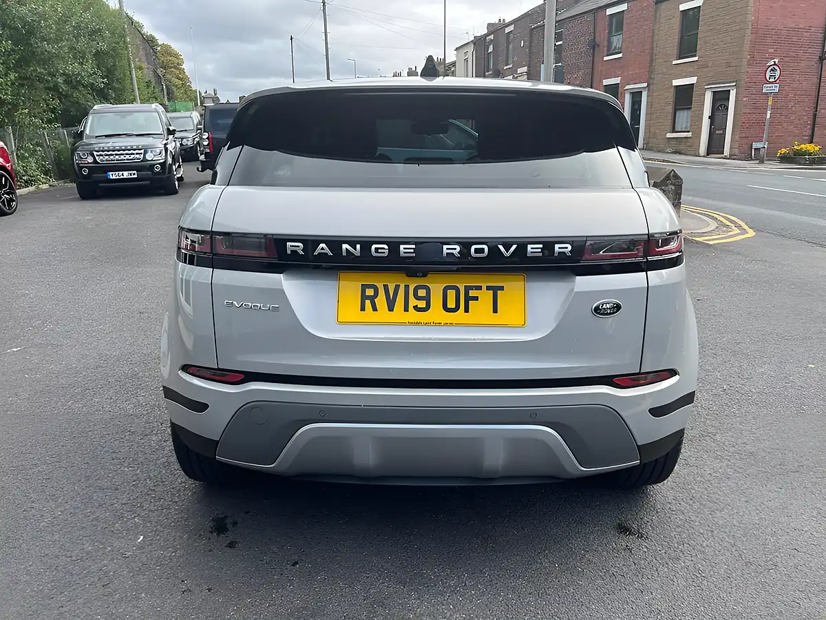 Used 2019 Land Rover Range Rover Evoque Se Seoul Pearl Silver - Interior and Exterior details 6