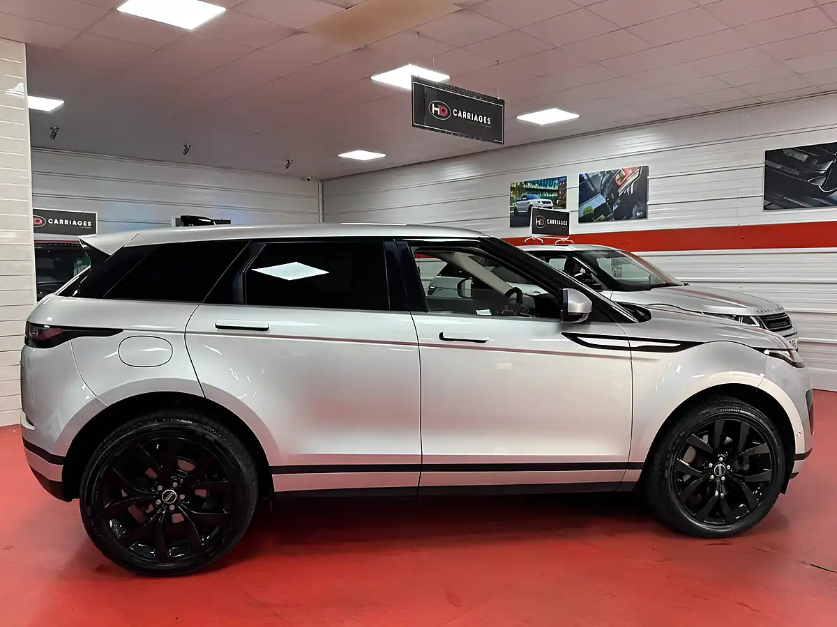 Used 2019 Land Rover Range Rover Evoque Se Silver - Interior and Exterior details 5