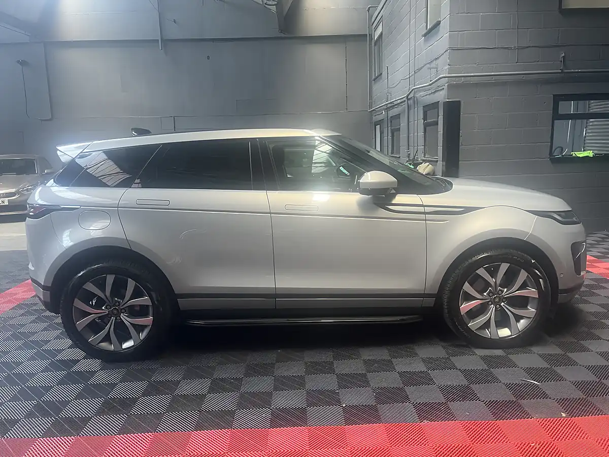 Used 2019 Land Rover Range Rover Evoque Se Silver - Interior and Exterior details 3