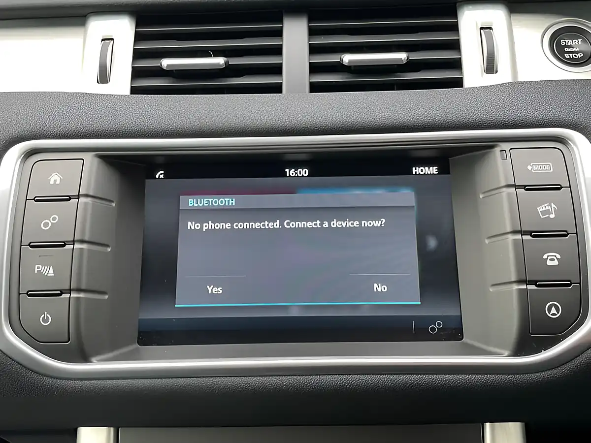 Used 2019 Land Rover Range Rover Evoque Se Tech Black - Interior and Exterior details 16