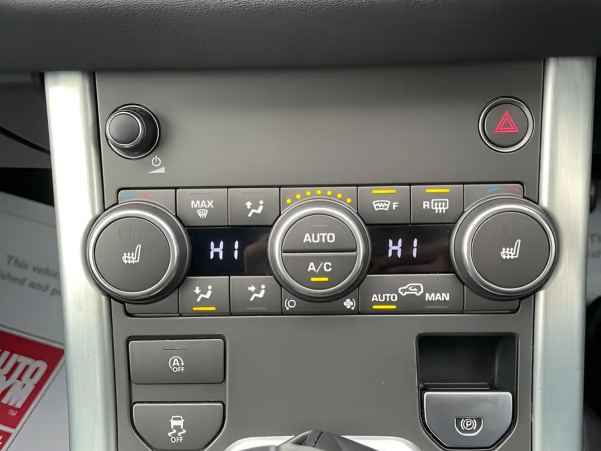 Used 2019 Land Rover Range Rover Evoque Se Tech Black - Interior and Exterior details 17