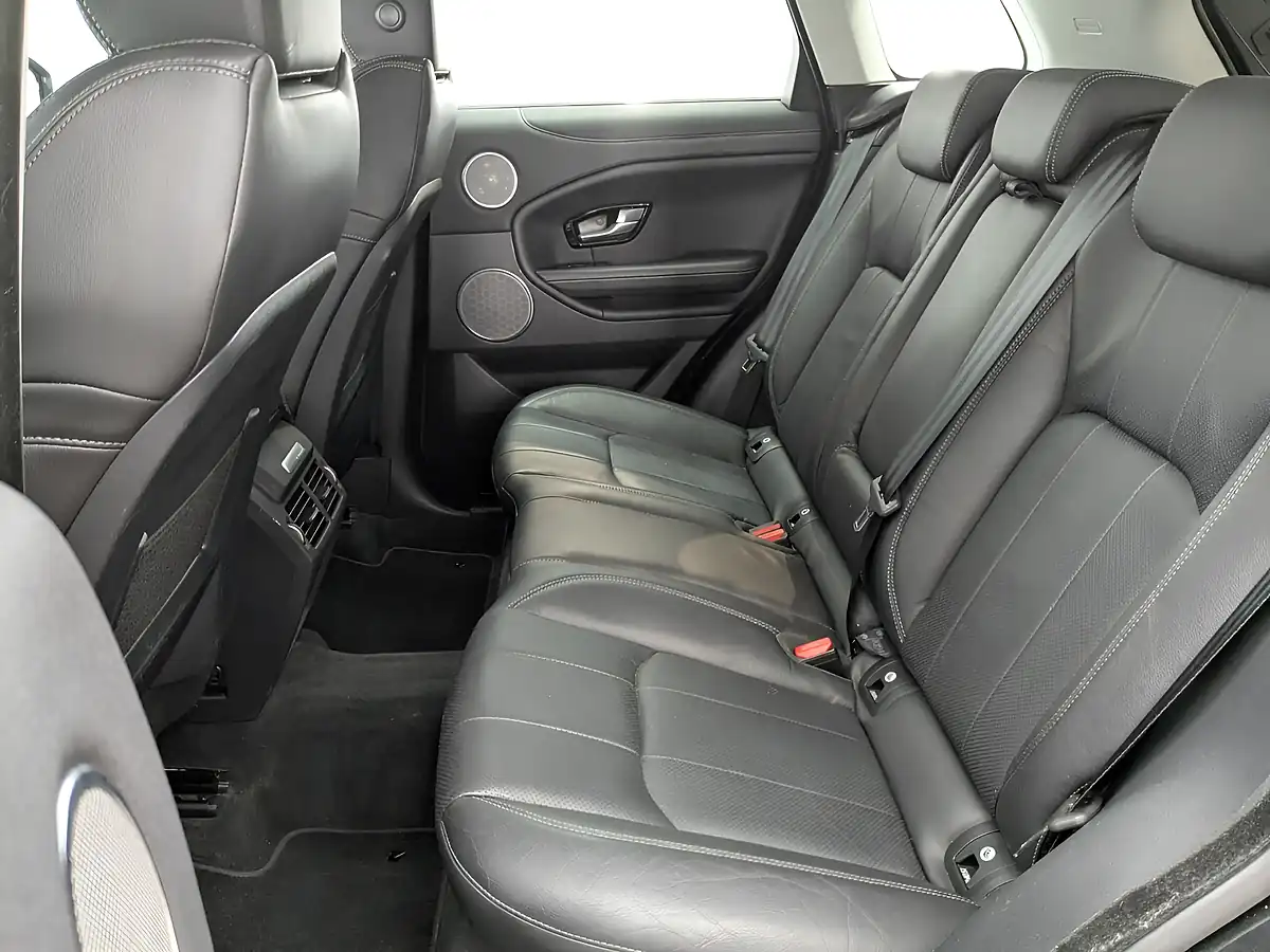 Used 2019 Land Rover Range Rover Evoque Se Tech Santorini Black - Interior and Exterior details 11