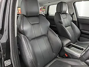 Used 2019 Land Rover Range Rover Evoque Se Tech Santorini Black - Interior and Exterior details 19