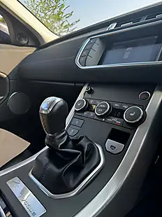 Used 2019 Land Rover Range Rover Evoque Se Tech White - Interior and Exterior details 16