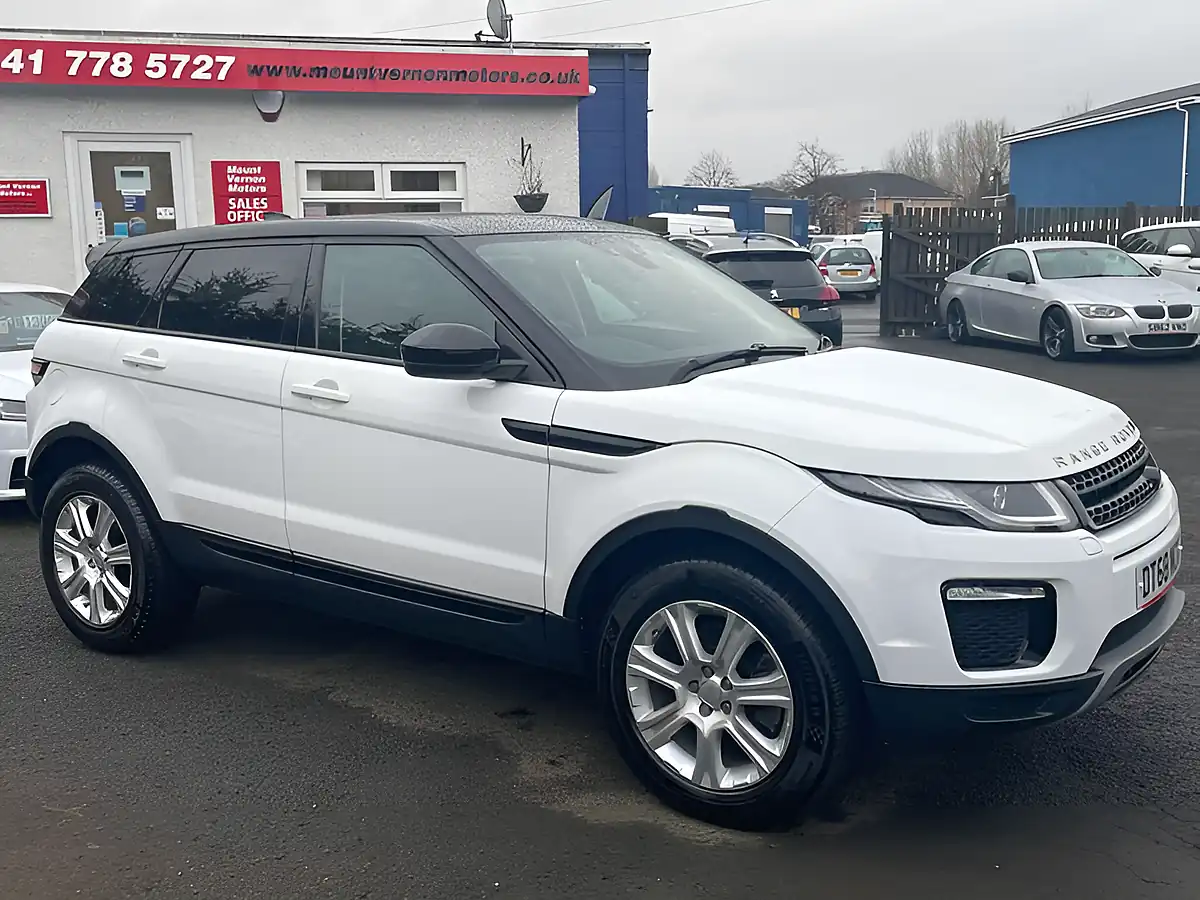 Used 2019 Land Rover Range Rover Evoque Se Tech White - Interior and Exterior details 10