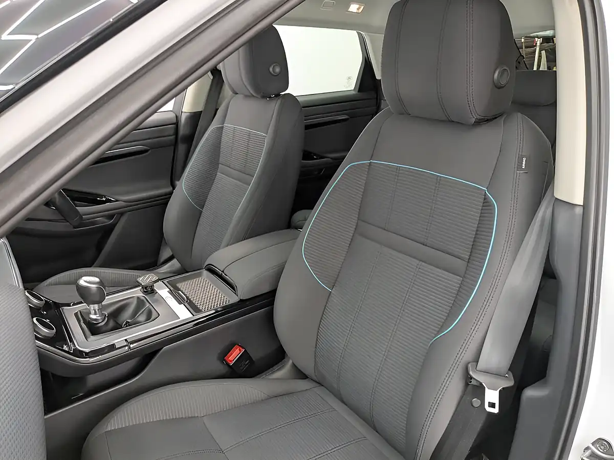 Used 2019 Land Rover Range Rover Evoque SUV 5dr White - Interior and Exterior details 13