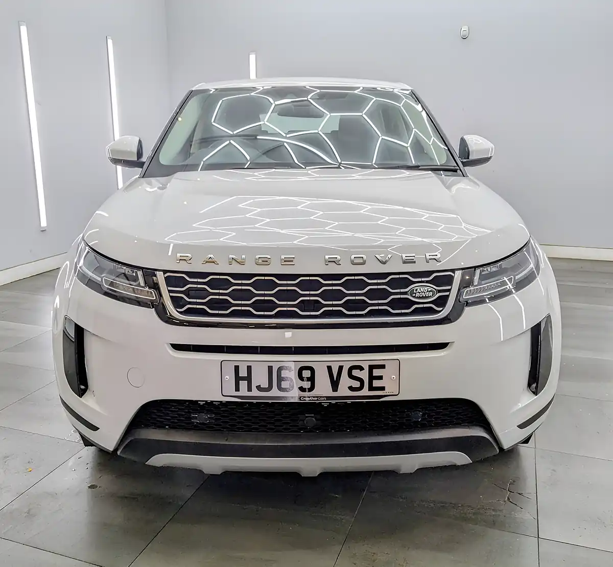 Used 2019 Land Rover Range Rover Evoque SUV 5dr White - Interior and Exterior details 4