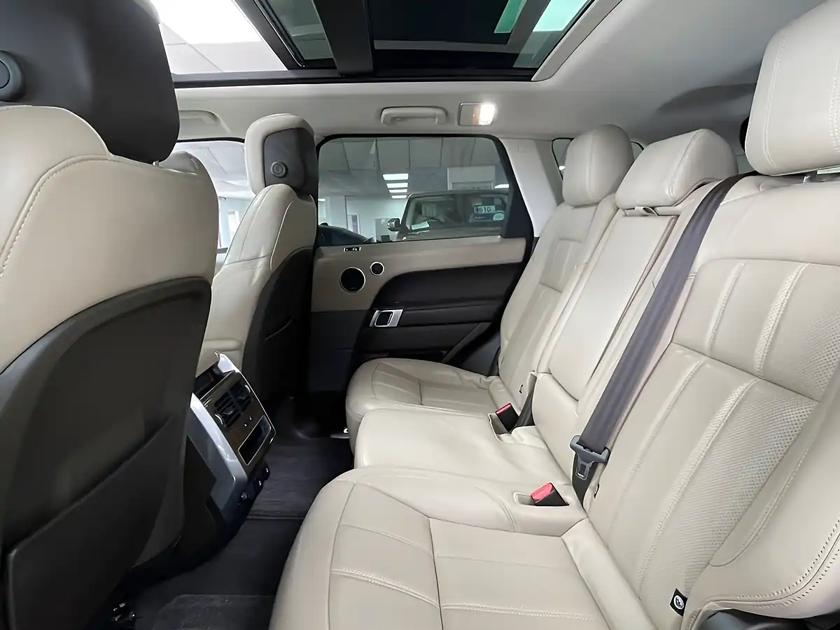 Used 2019 Land Rover Range Rover P400 Hse Hse Dynamic Eiger Grey - Interior and Exterior details 13
