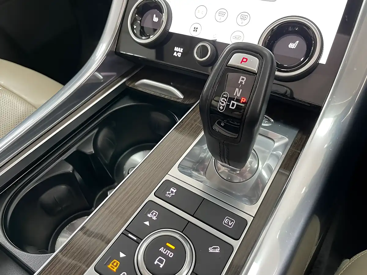 Used 2019 Land Rover Range Rover P400 Hse Hse Dynamic Eiger Grey - Interior and Exterior details 20