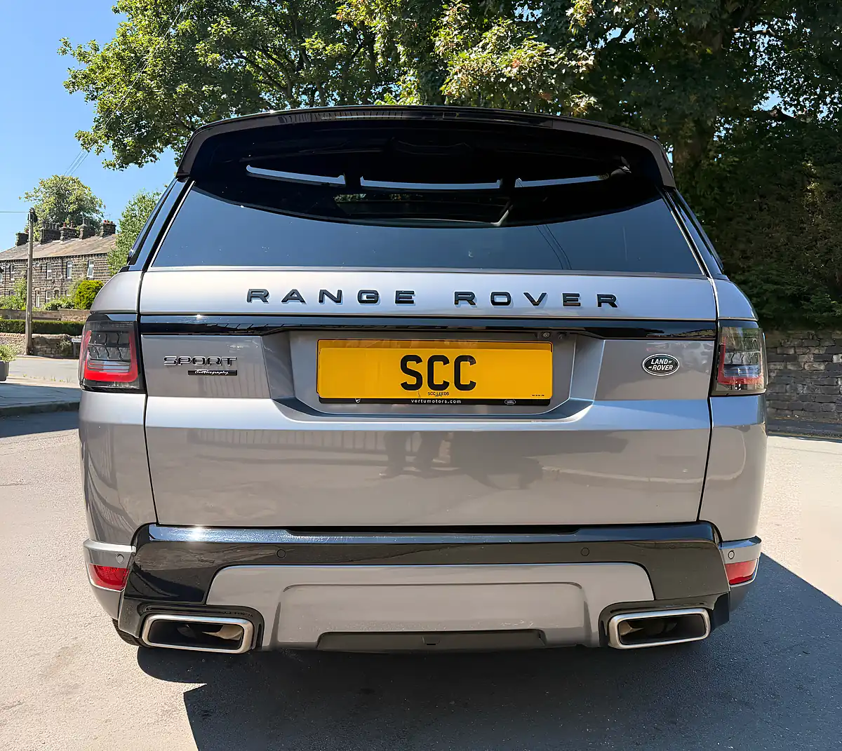 Used 2019 Land Rover Range Rover Sport Autobiography Dynamic Eiger Grey - Interior and Exterior details 7