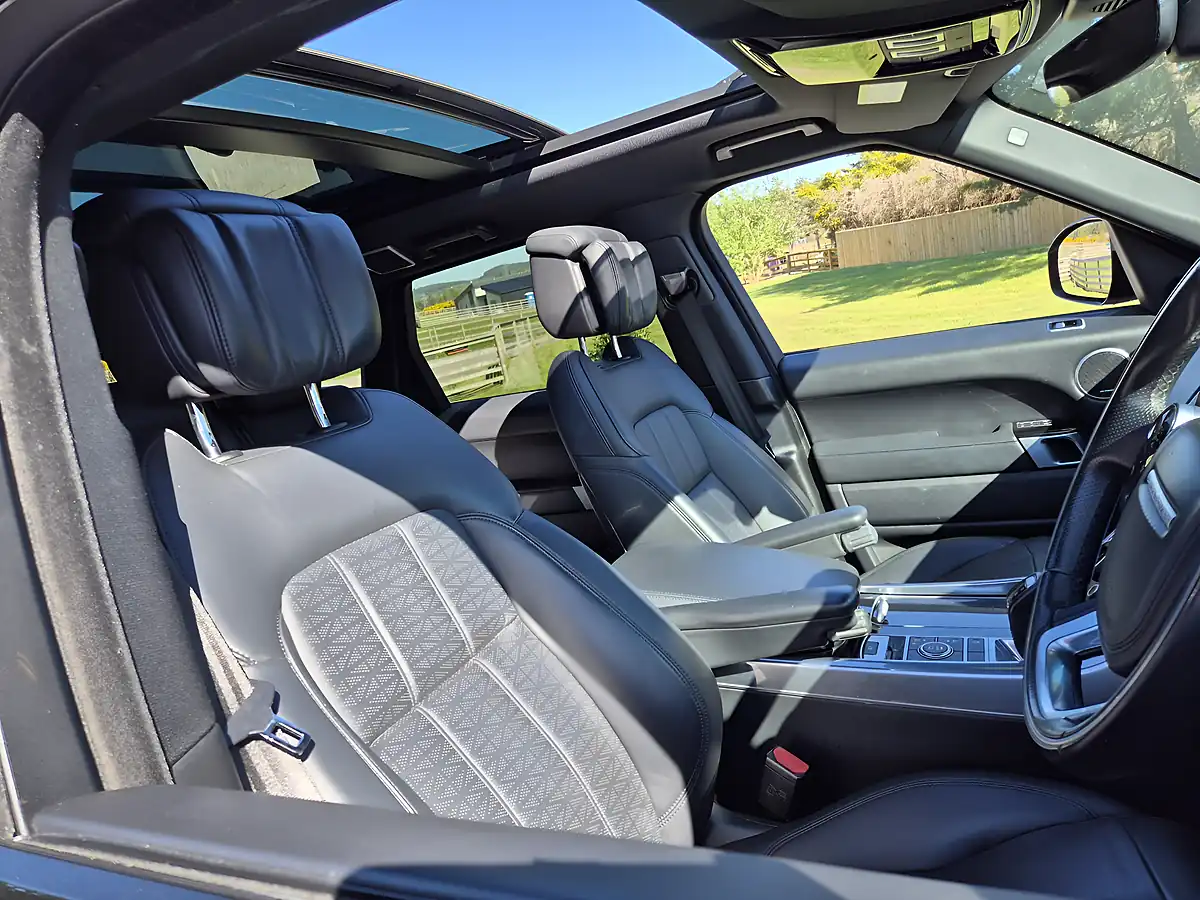 Used 2019 Land Rover Range Rover Sport Autobiography Dynamic Silver - Interior and Exterior details 9
