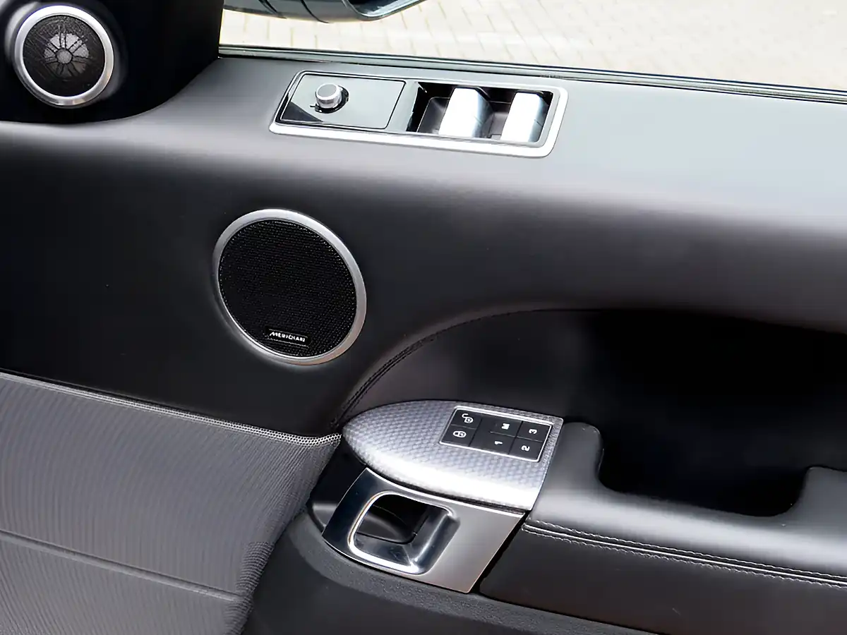 Used 2019 Land Rover Range Rover Sport Autobiography Dynamic Silver - Interior and Exterior details 18