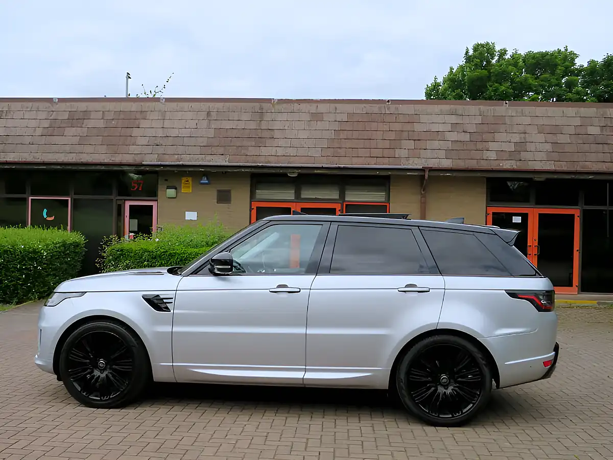 Used 2019 Land Rover Range Rover Sport Autobiography Dynamic Silver - Interior and Exterior details 6