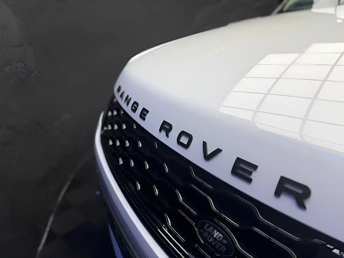 Used 2019 Land Rover Range Rover Sport Autobiography Dynamic White - Interior and Exterior details 10
