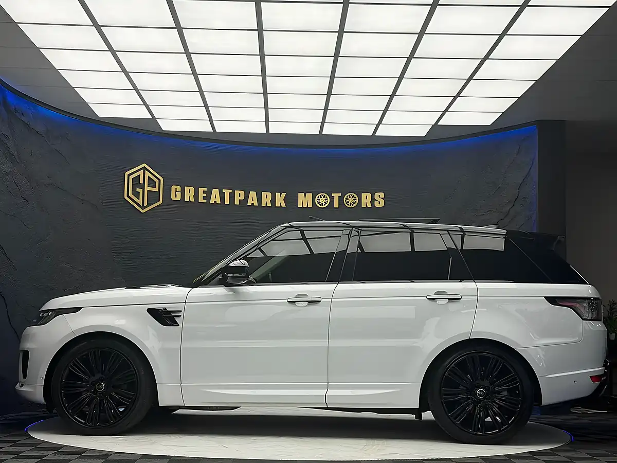 Used 2019 Land Rover Range Rover Sport Autobiography Dynamic White - Interior and Exterior details 8