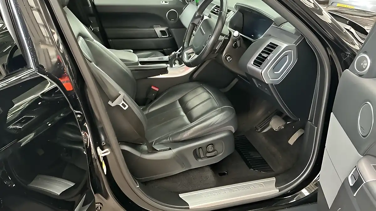 Used 2019 Land Rover Range Rover Sport Hse Black - Interior and Exterior details 7