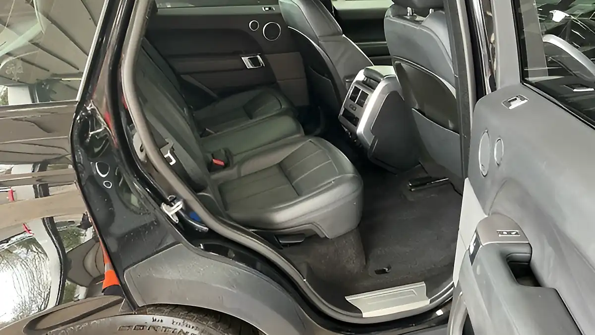 Used 2019 Land Rover Range Rover Sport Hse Black - Interior and Exterior details 9