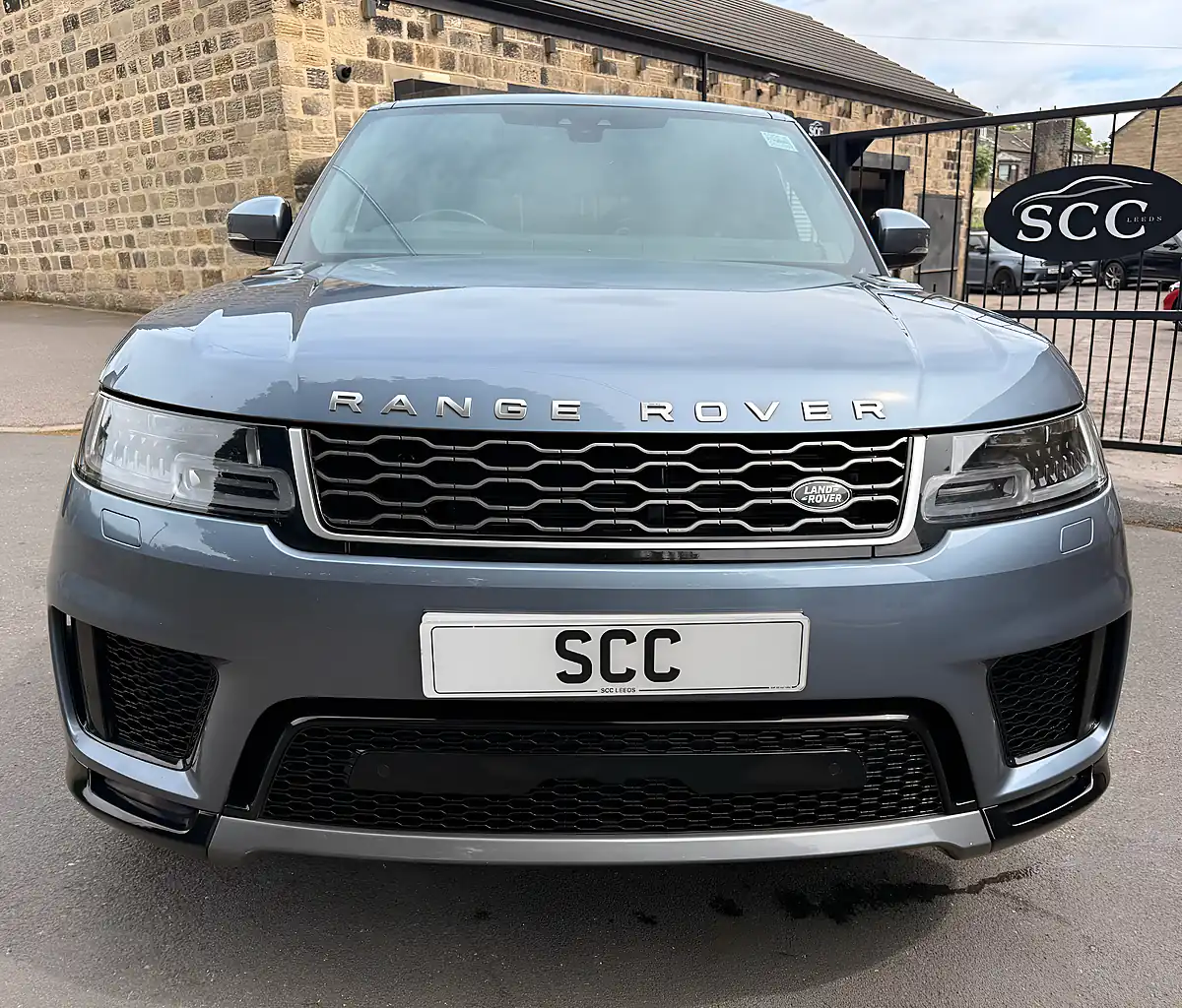 Used 2019 Land Rover Range Rover Sport Hse Byron Blue - Interior and Exterior details 6
