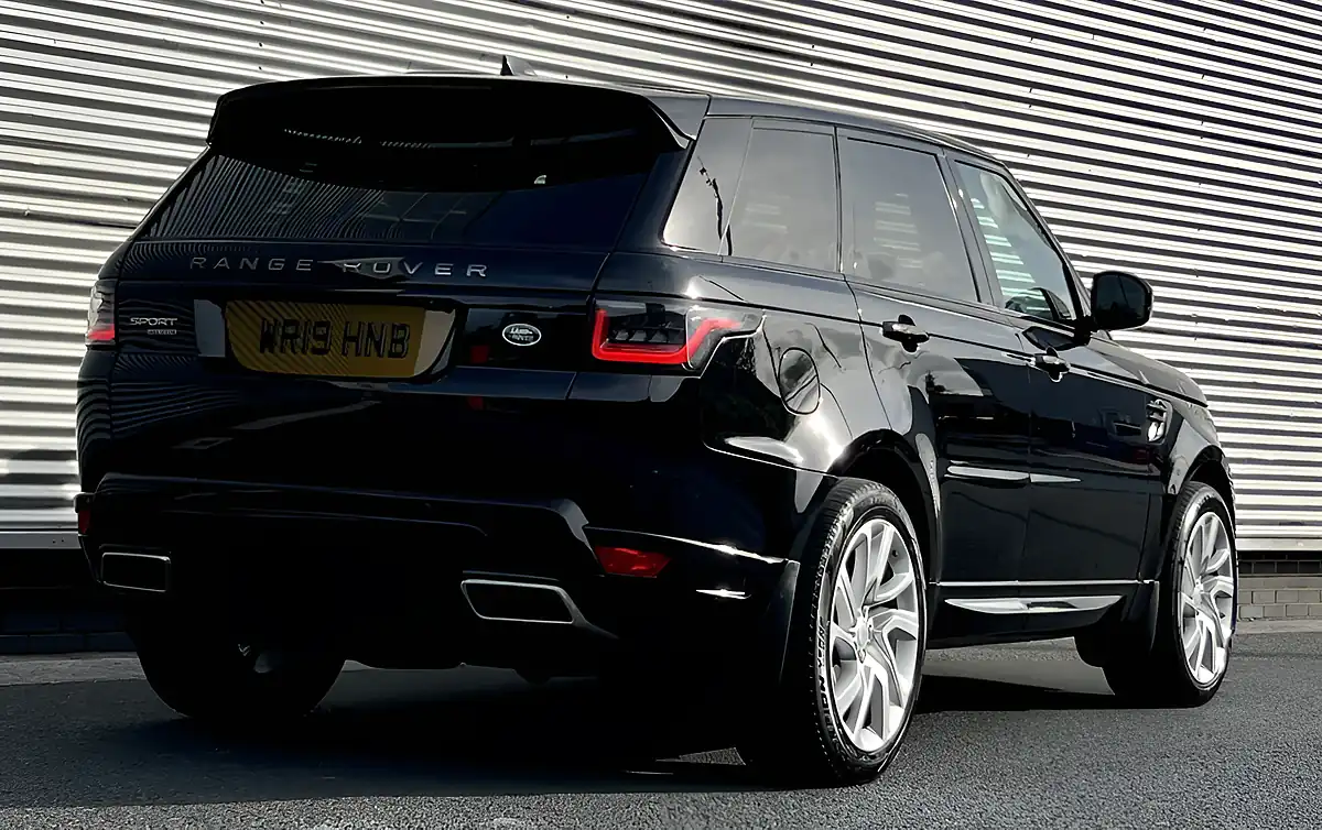Used 2019 Land Rover Range Rover Sport Hse Dynamic Black - Interior and Exterior details 13