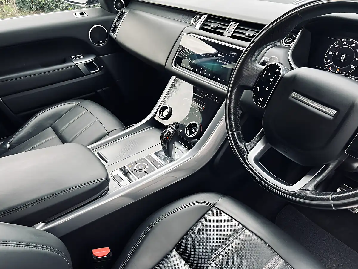 Used 2019 Land Rover Range Rover Sport Hse Dynamic Black - Interior and Exterior details 19