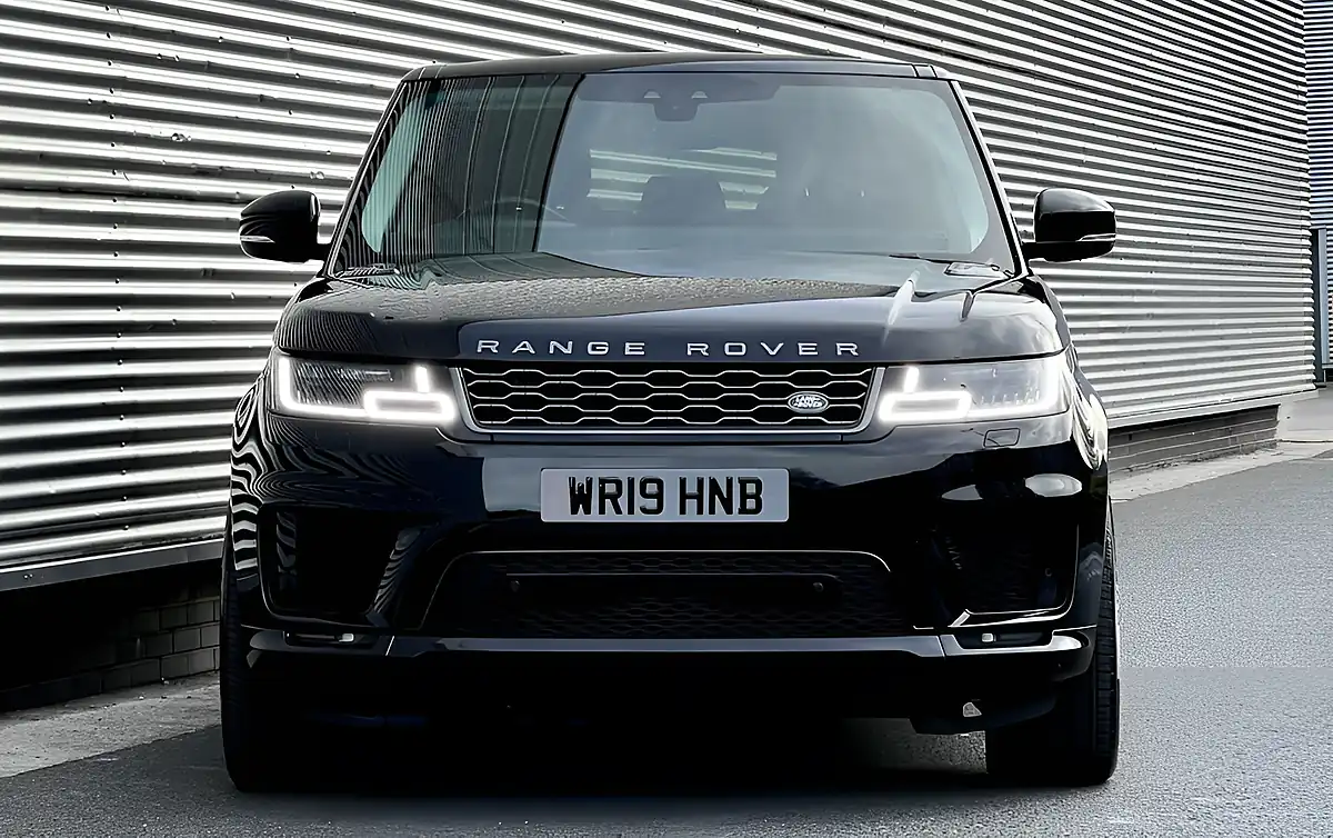 Used 2019 Land Rover Range Rover Sport Hse Dynamic Black - Interior and Exterior details 2