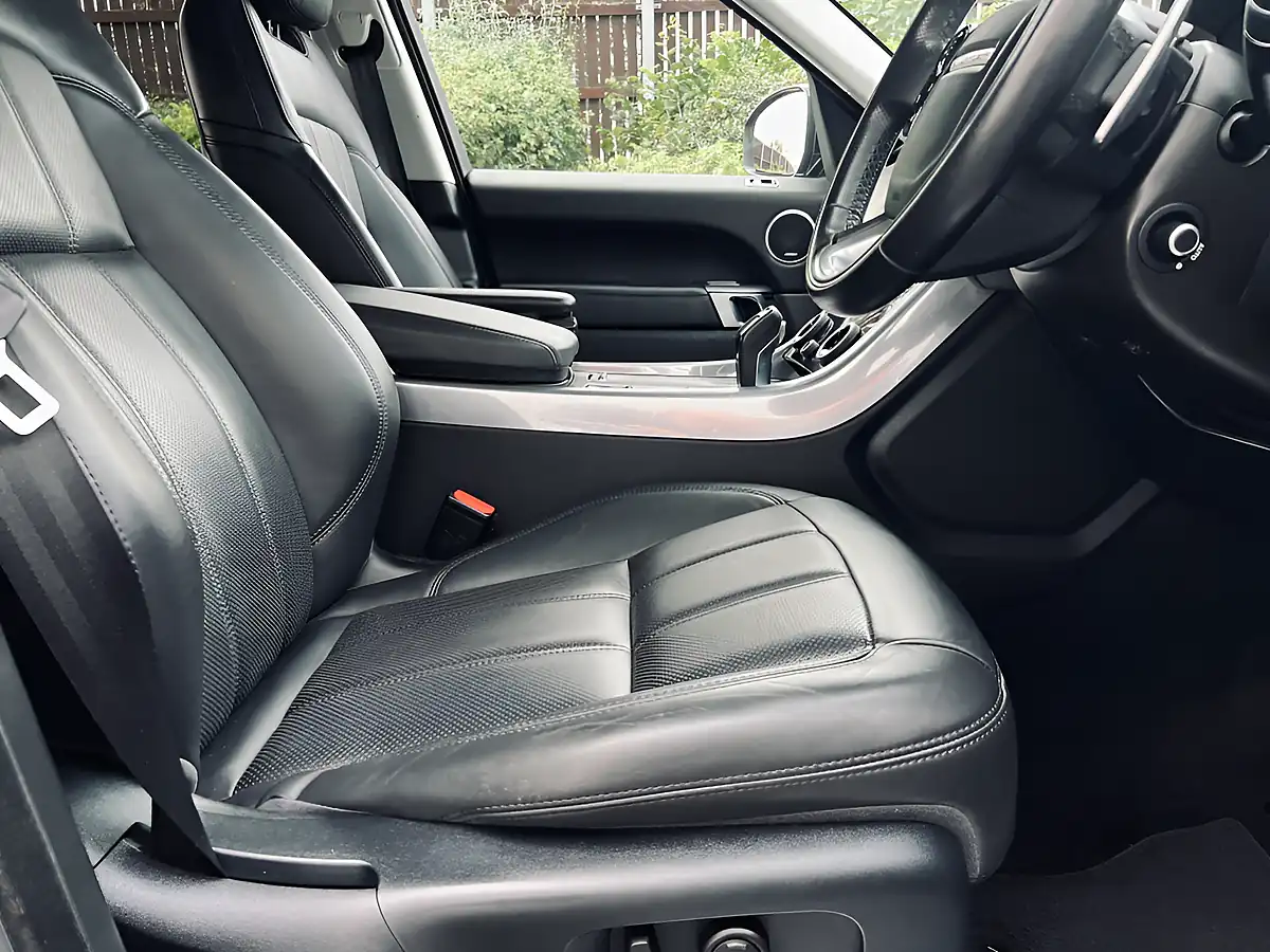 Used 2019 Land Rover Range Rover Sport Hse Dynamic Black - Interior and Exterior details 7