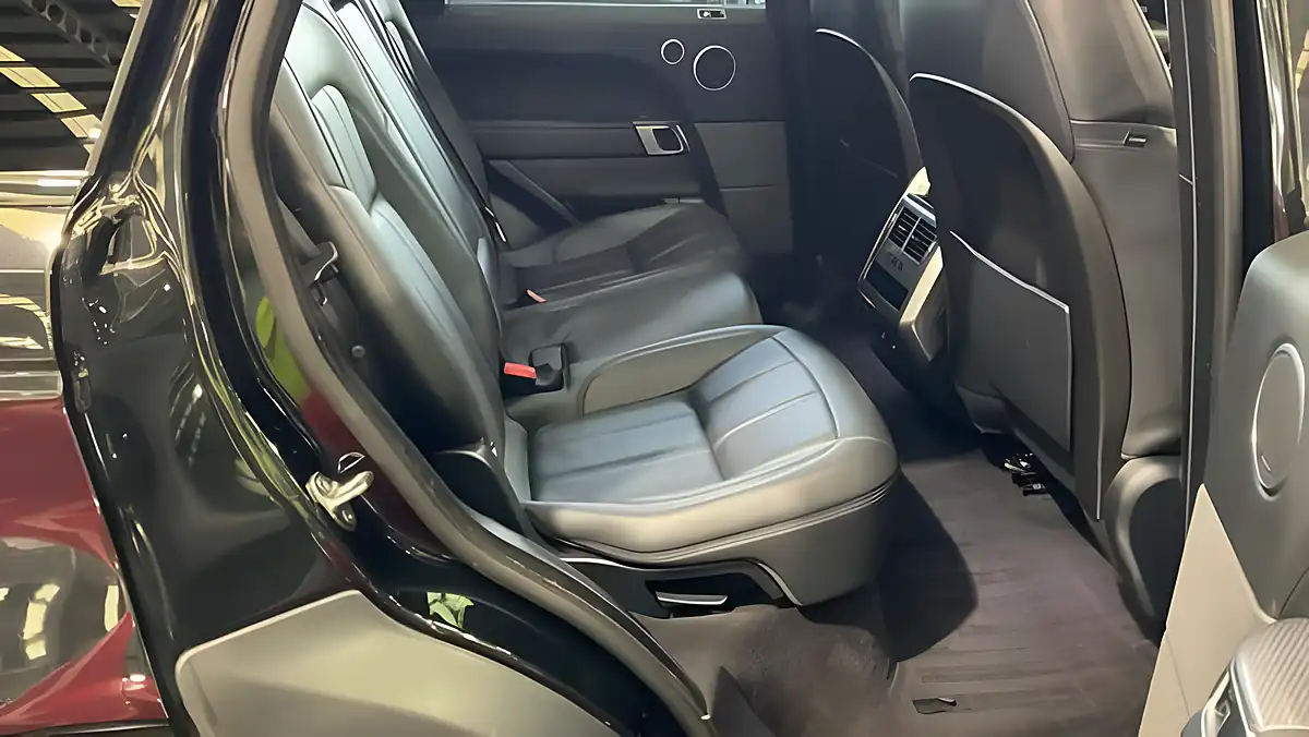 Used 2019 Land Rover Range Rover Sport Hse Dynamic Black - Interior and Exterior details 10