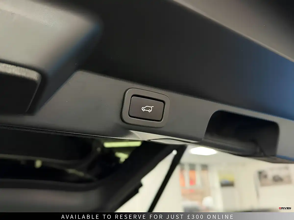 Used 2019 Land Rover Range Rover Sport Hse Dynamic Black - Interior and Exterior details 12