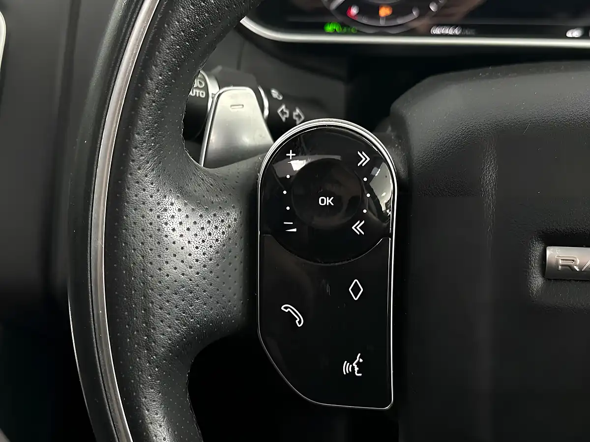 Used 2019 Land Rover Range Rover Sport Hse Dynamic Black - Interior and Exterior details 14