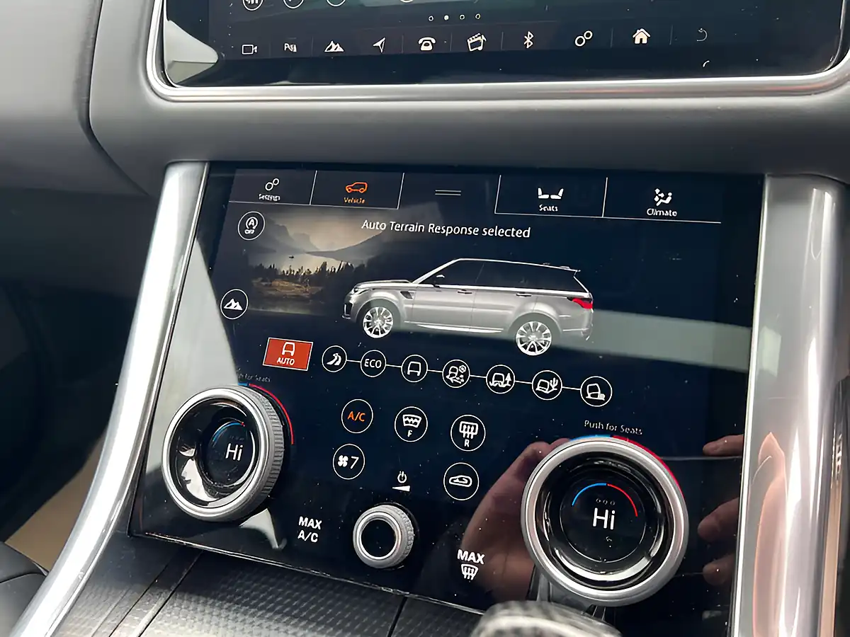 Used 2019 Land Rover Range Rover Sport Hse Dynamic Byron Blue - Interior and Exterior details 18