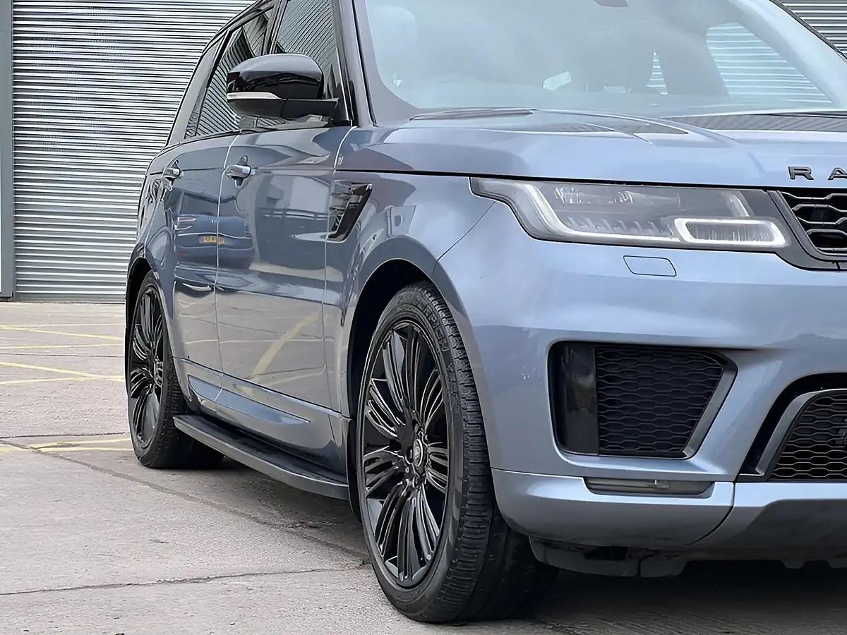 Used 2019 Land Rover Range Rover Sport Hse Dynamic Byron Blue - Interior and Exterior details 13