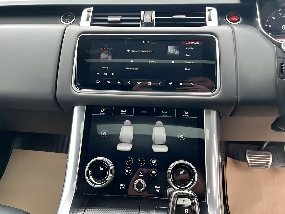 Used 2019 Land Rover Range Rover Sport Hse Dynamic Byron Blue - Interior and Exterior details 17
