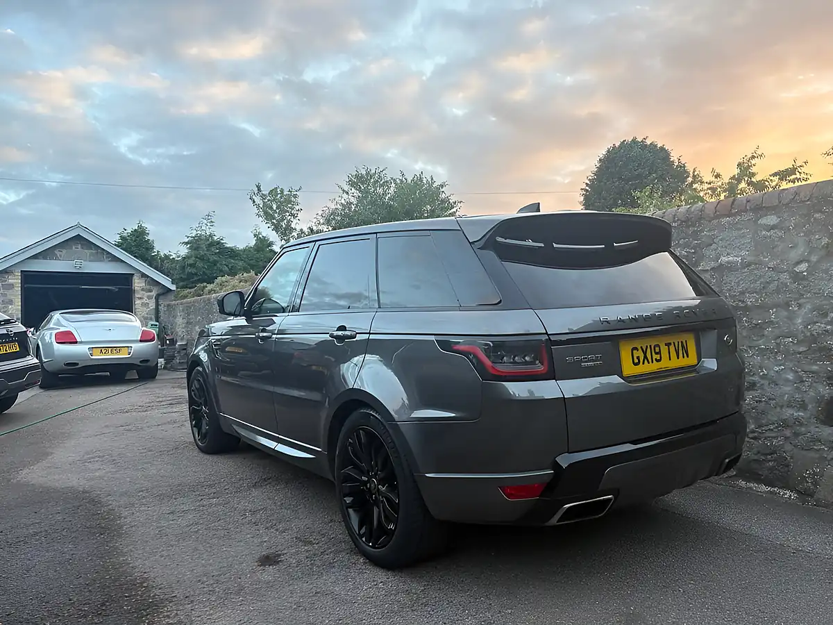 Used 2019 Land Rover Range Rover Sport Hse Dynamic Grey - Interior and Exterior details 10