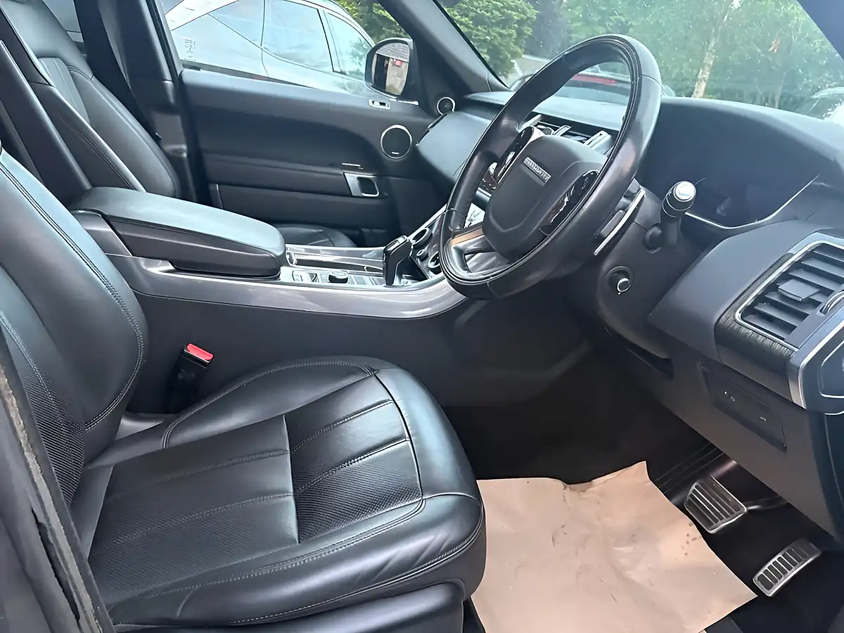Used 2019 Land Rover Range Rover Sport Hse Dynamic Grey - Interior and Exterior details 16