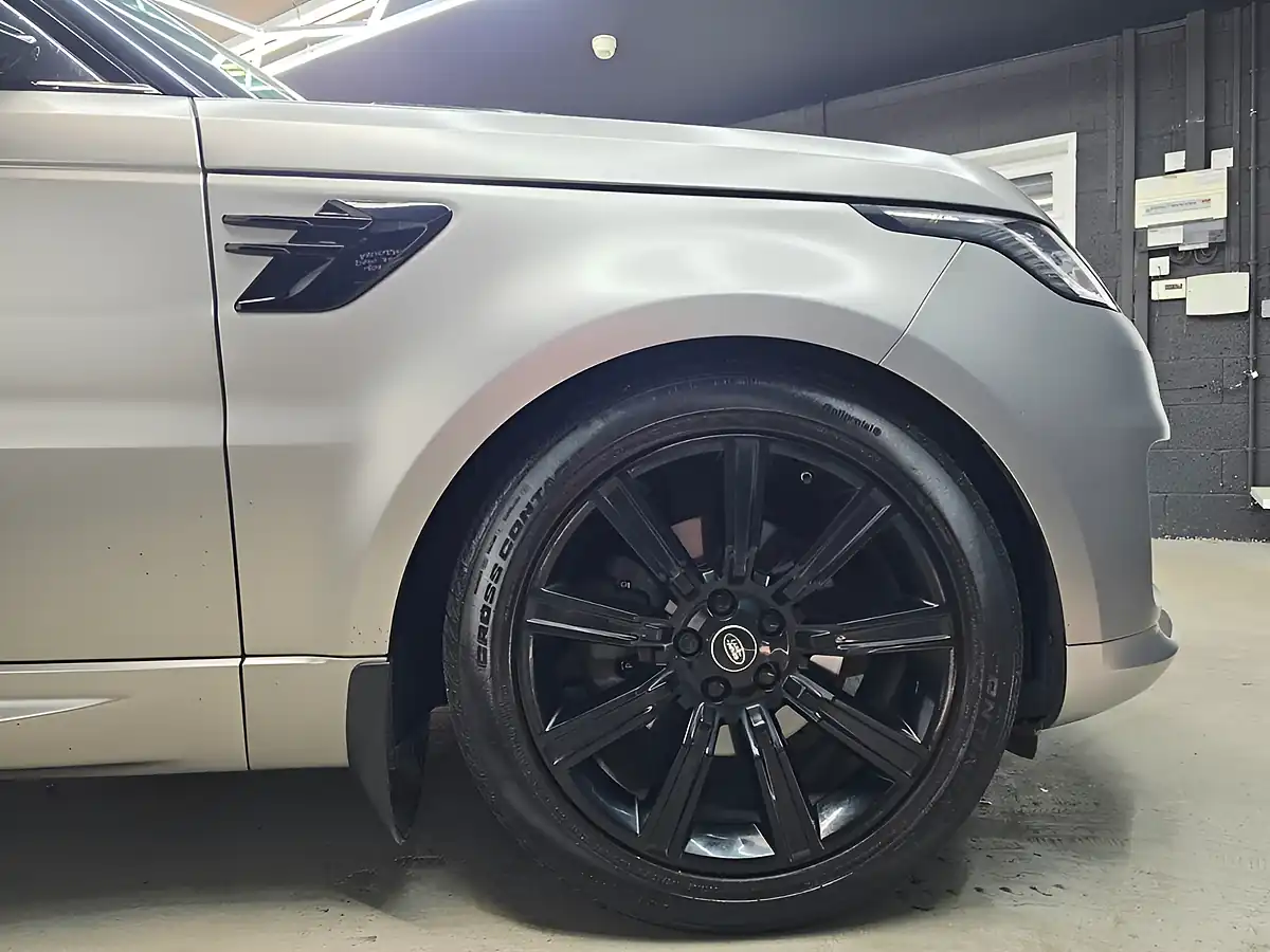 Used 2019 Land Rover Range Rover Sport Hse Dynamic Grey - Interior and Exterior details 17