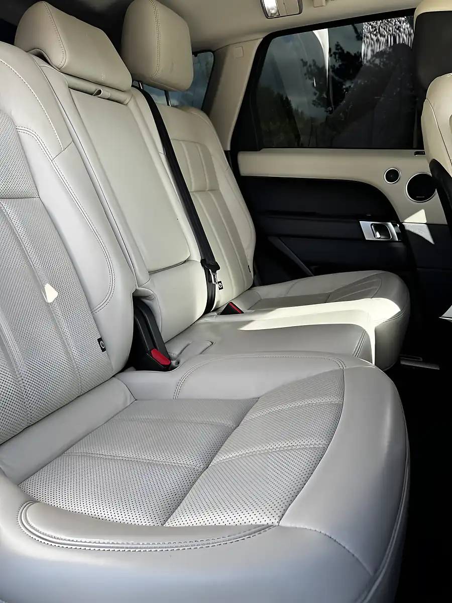 Used 2019 Land Rover Range Rover Sport Hse Dynamic Santorini Metallic Black - Interior and Exterior details 13