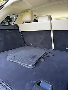 Used 2019 Land Rover Range Rover Sport Hse Dynamic Santorini Metallic Black - Interior and Exterior details 15
