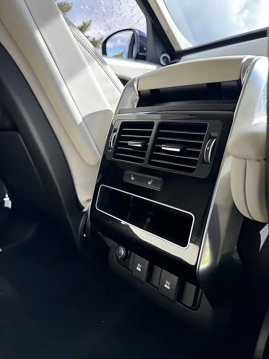 Used 2019 Land Rover Range Rover Sport Hse Dynamic Santorini Metallic Black - Interior and Exterior details 17