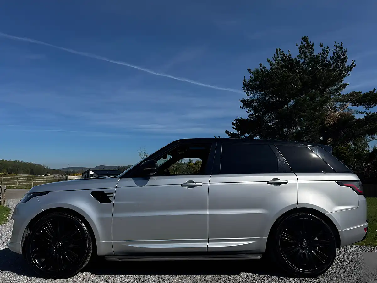Used 2019 Land Rover Range Rover Sport Hse Dynamic Silver - Interior and Exterior details 4