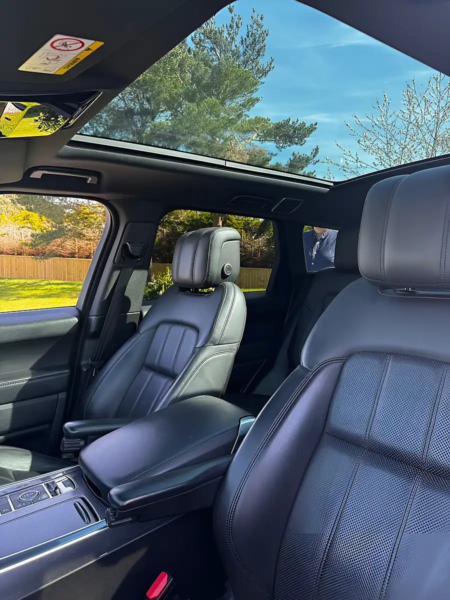 Used 2019 Land Rover Range Rover Sport Hse Dynamic Silver - Interior and Exterior details 8