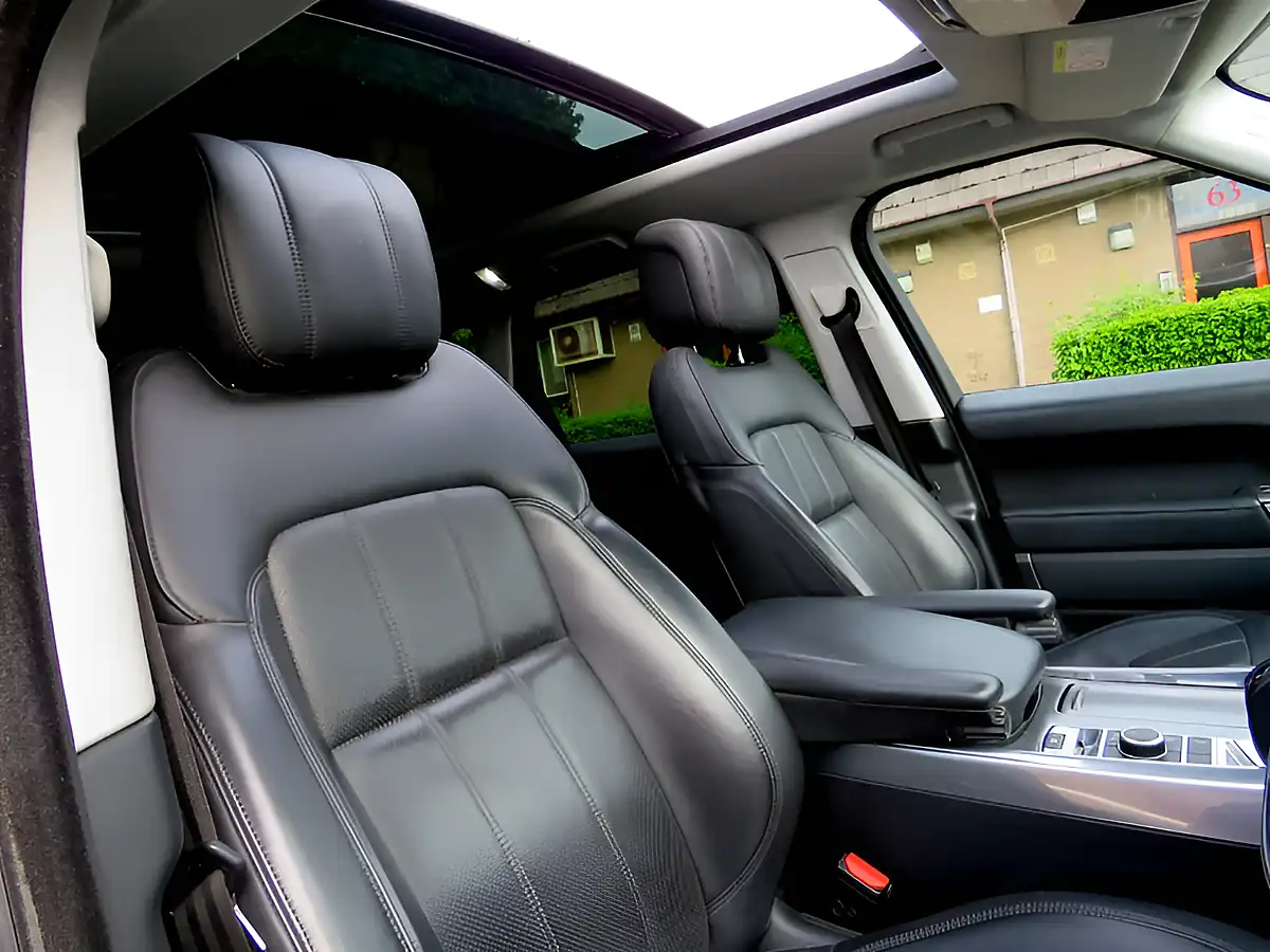 Used 2019 Land Rover Range Rover Sport Hse Dynamic White - Interior and Exterior details 11
