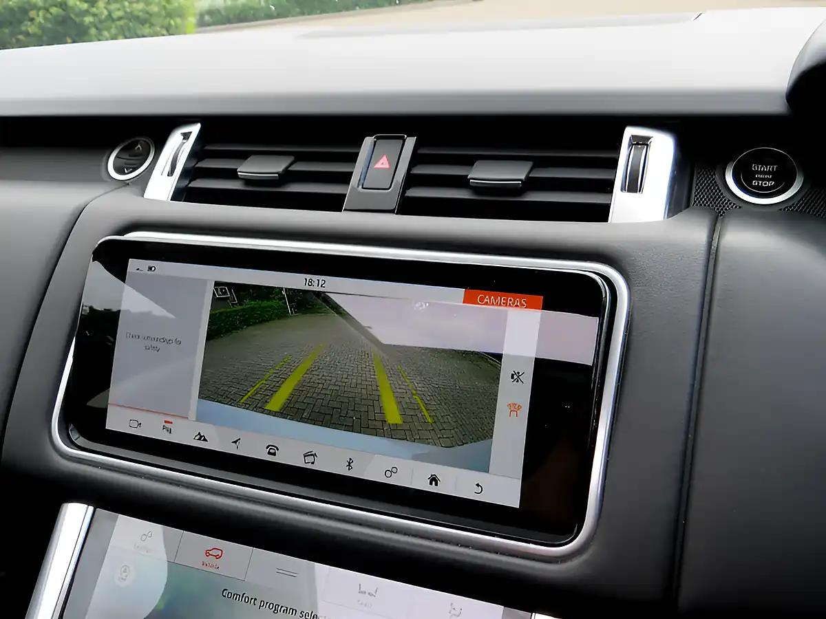 Used 2019 Land Rover Range Rover Sport Hse Dynamic White - Interior and Exterior details 19