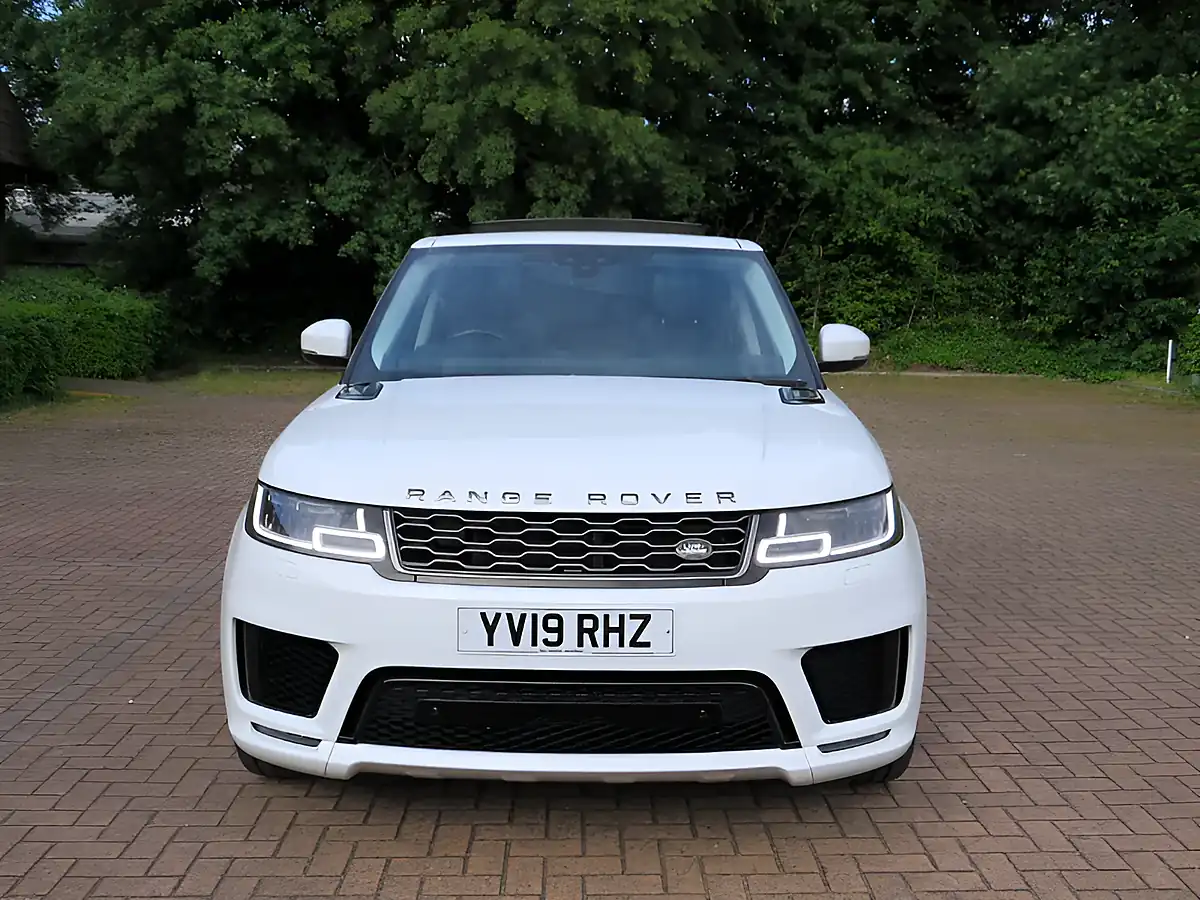 Used 2019 Land Rover Range Rover Sport Hse Dynamic White - Interior and Exterior details 8