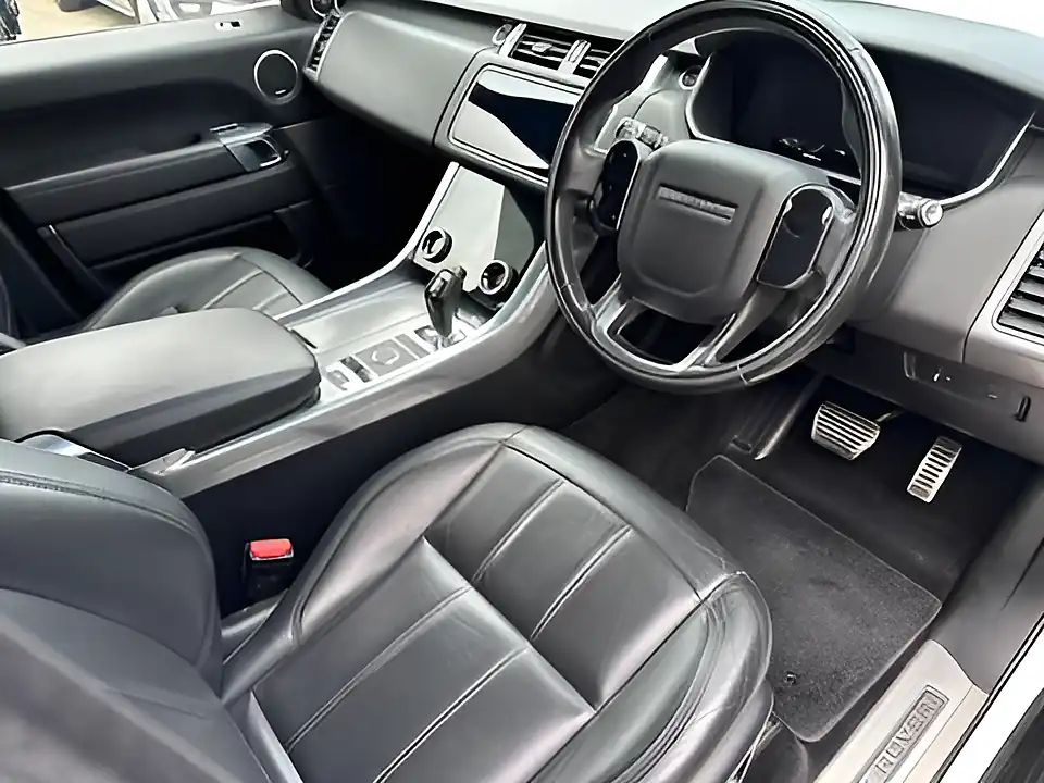 Used 2019 Land Rover Range Rover Sport Hse Dynamic White - Interior and Exterior details 10
