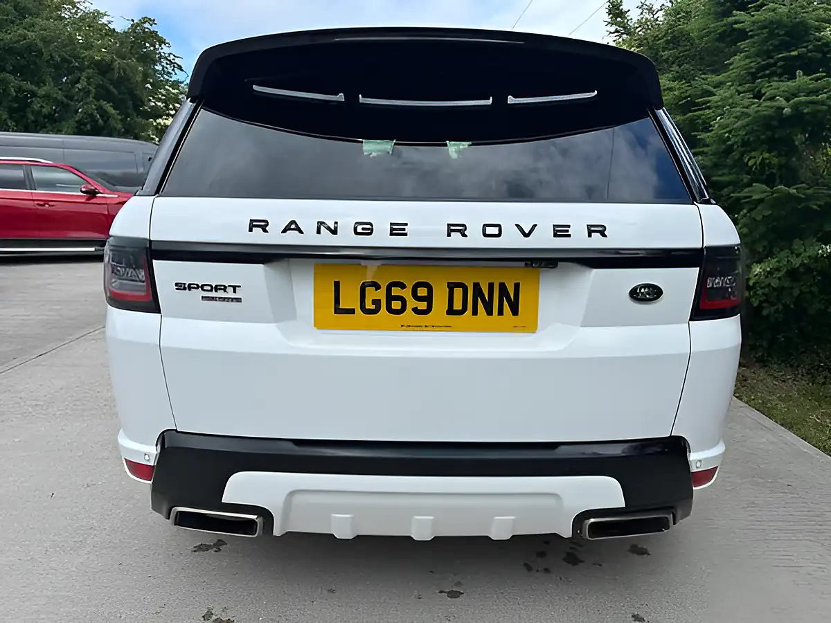 Used 2019 Land Rover Range Rover Sport Hse Dynamic White - Interior and Exterior details 13